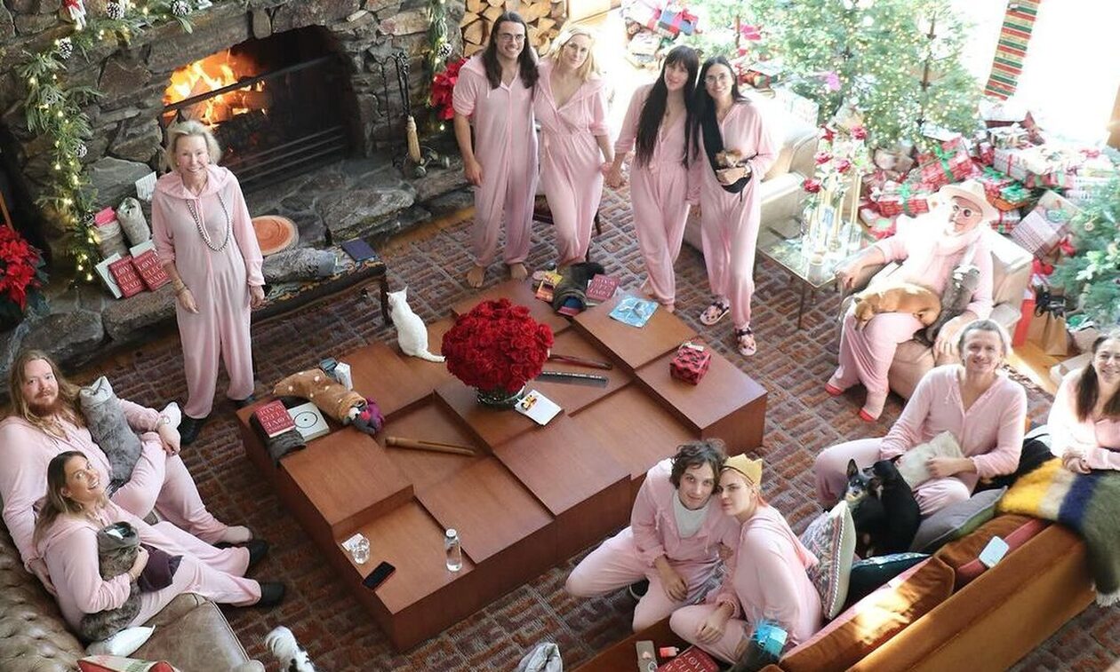 Ντέμι Μουρ: Χωρίς τον Γουίλις οι χριστουγεννιάτικες οικογενειακές φωτογραφίες