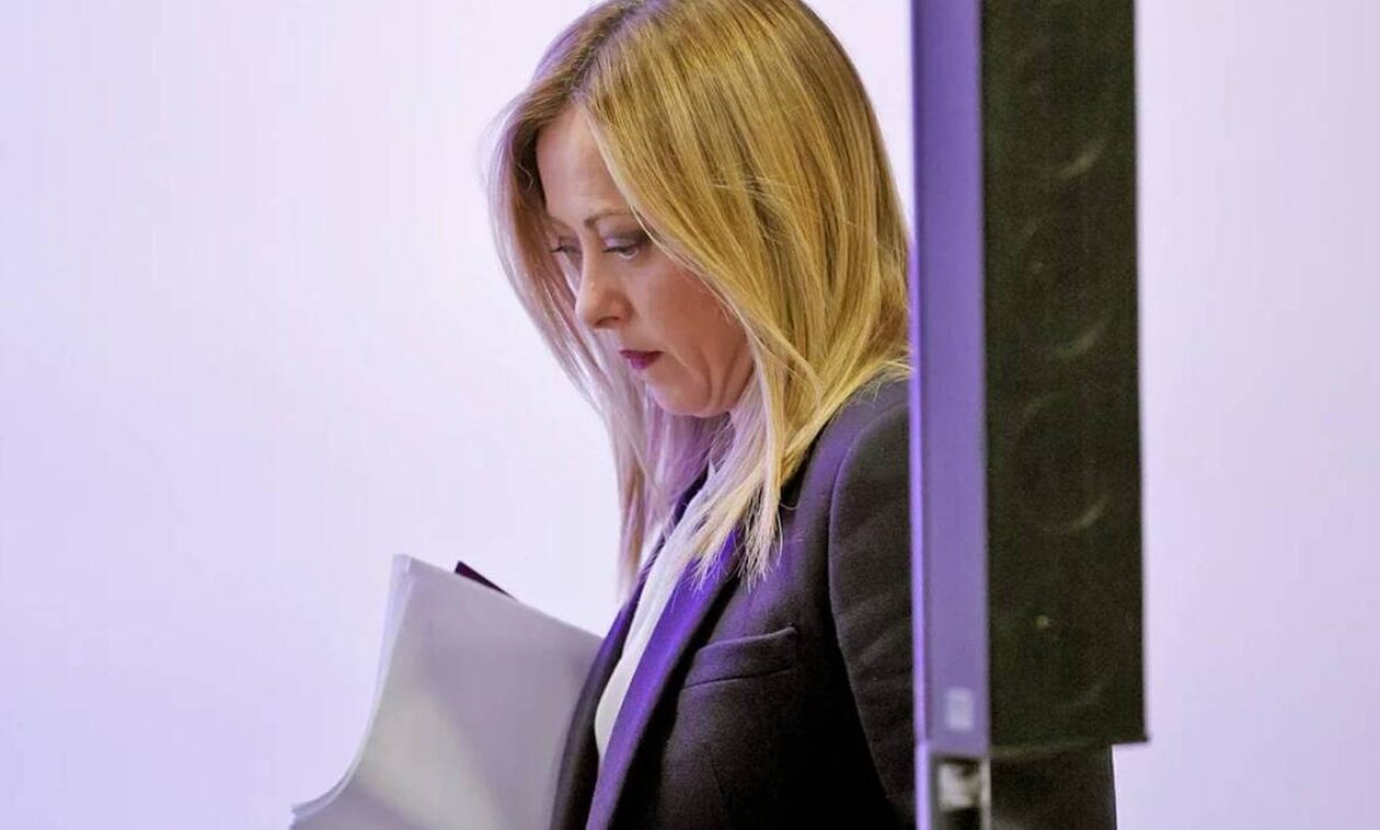 Παρ’ ολίγον τραγωδία στην Ιταλία: Βουλευτής της Μελόνι πυροβόλησε στο πόδι συγγενή αστυνομικού