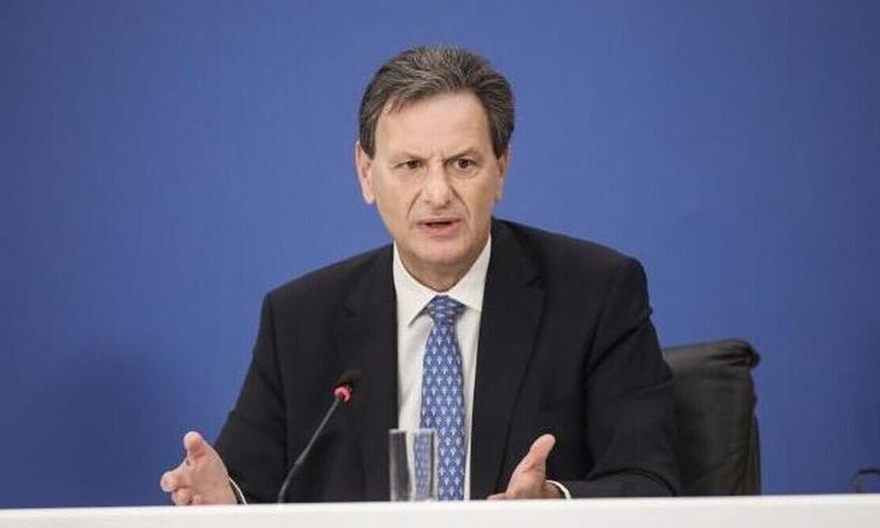 Σκυλακάκης για λογαριασμούς ρεύματος: Εγώ κράτησα το πράσινο τιμολόγιο