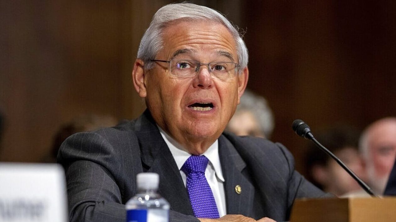 ΗΠΑ: Νέα κατηγορία σε βάρος του γερουσιαστή Μπομπ Μενέντεζ