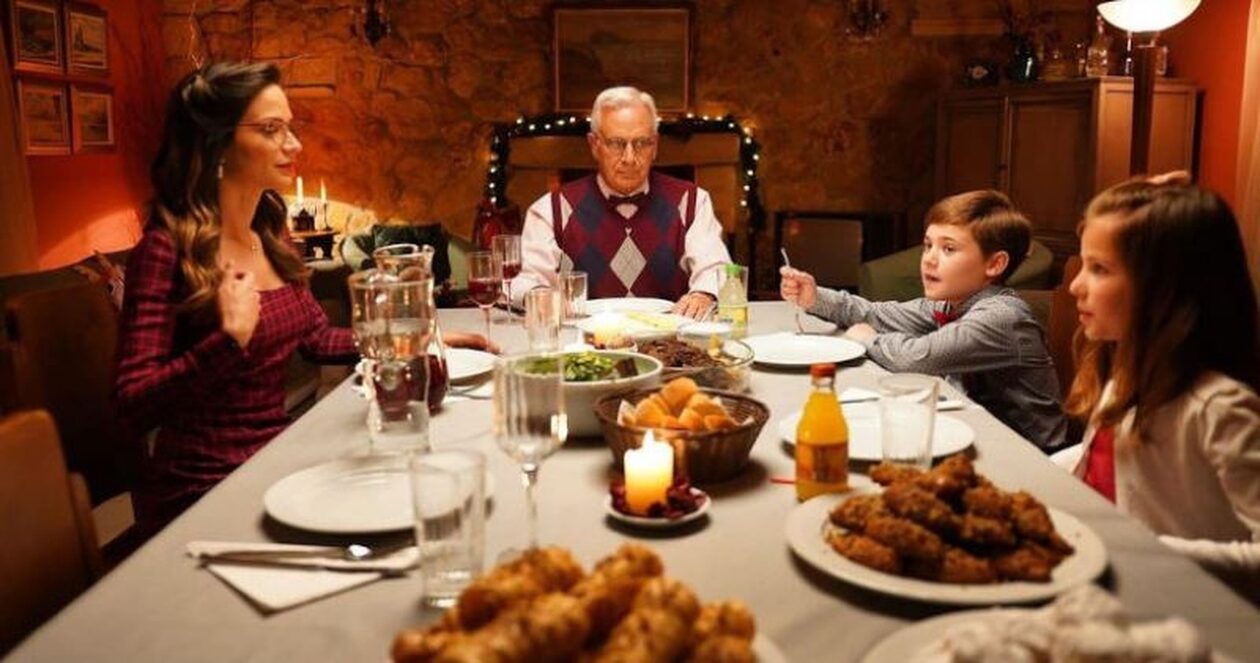 Σινεμά: Οι «Κουραμπιέδες» του Τσιμιτσέλη νίκησαν τη «Φόνισσα» – Σε ποια θέση τερμάτισε ο Λάνθιμος