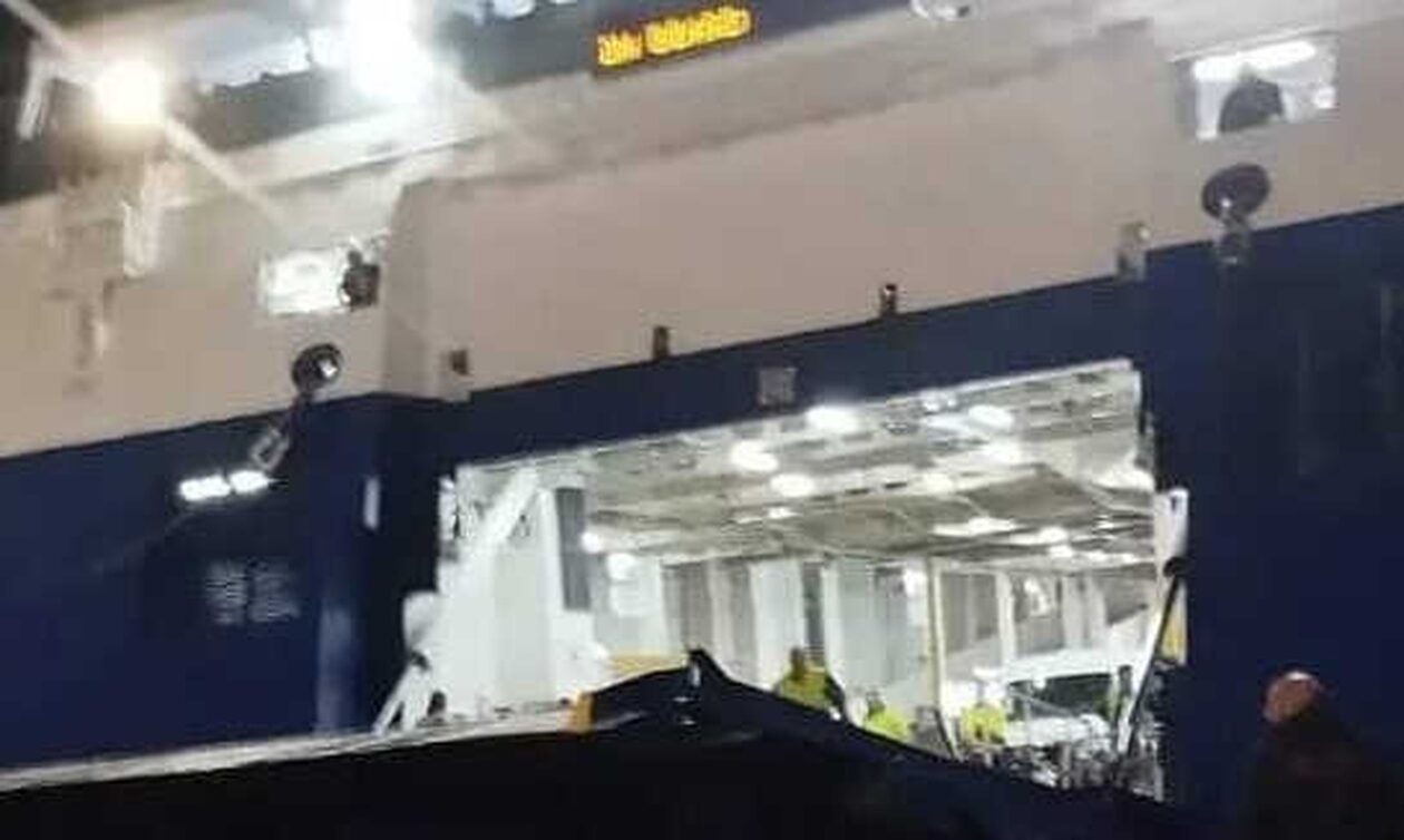Σύρος: Λιμενικός έσωσε νεαρό με skateboard που πετάχτηκε στον καταπέλτη πλοίου ενώ αναχωρούσε