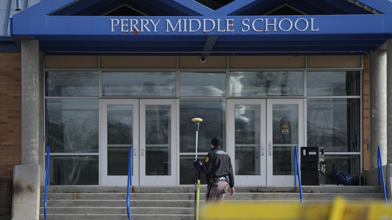 ΗΠΑ: Ένας μαθητής νεκρός και πέντε άνθρωποι τραυματίστηκαν από πυροβολισμούς σε λύκειο