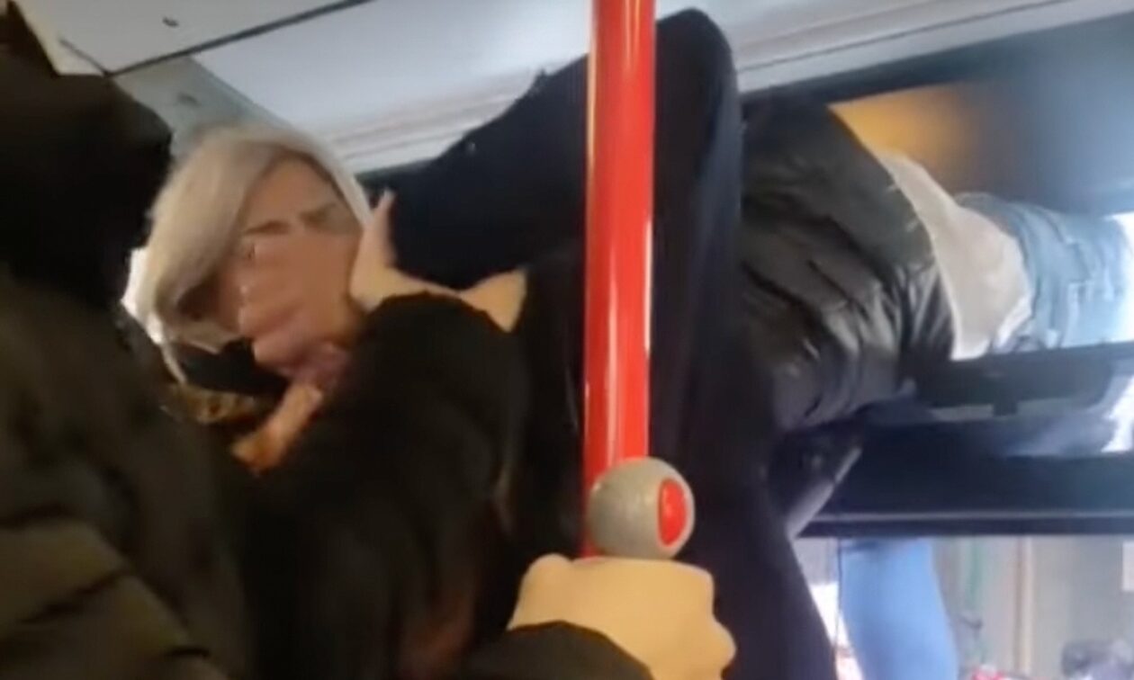 Θεσσαλονίκη: Γυναίκα που έκλεβε πορτοφόλια σε λεωφορείο, το έσκασε από το παράθυρο (vid)