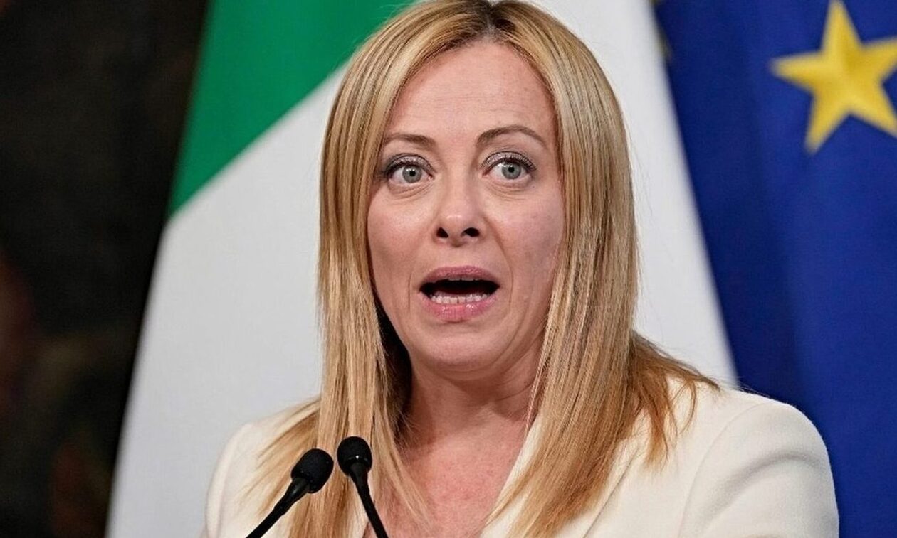 Μελόνι υπέρ οικογένειας: «Η μητρότητα δίνει κάτι που τίποτα άλλο δεν δίνει»