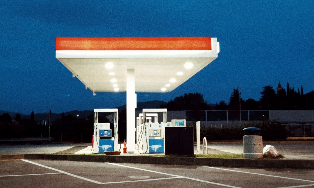 Ισπανία: Ανήλικος λήστεψε βενζινάδικο αλλά φεύγοντας… πλήρωσε το αναψυκτικό που αγόρασε