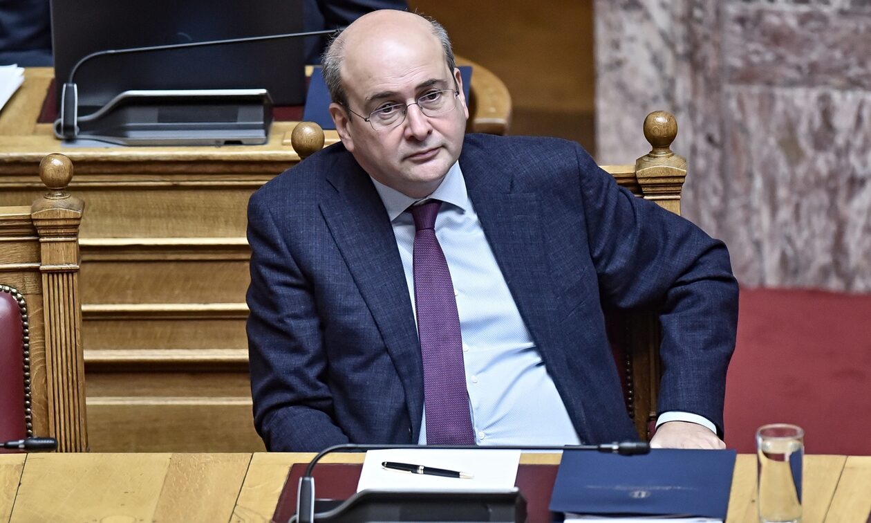 Αυτές είναι οι 12 εντολές για την οικονομία – Τι περιλαμβάνει ο «μπλε φάκελος» του Κωστή Χατζηδάκη