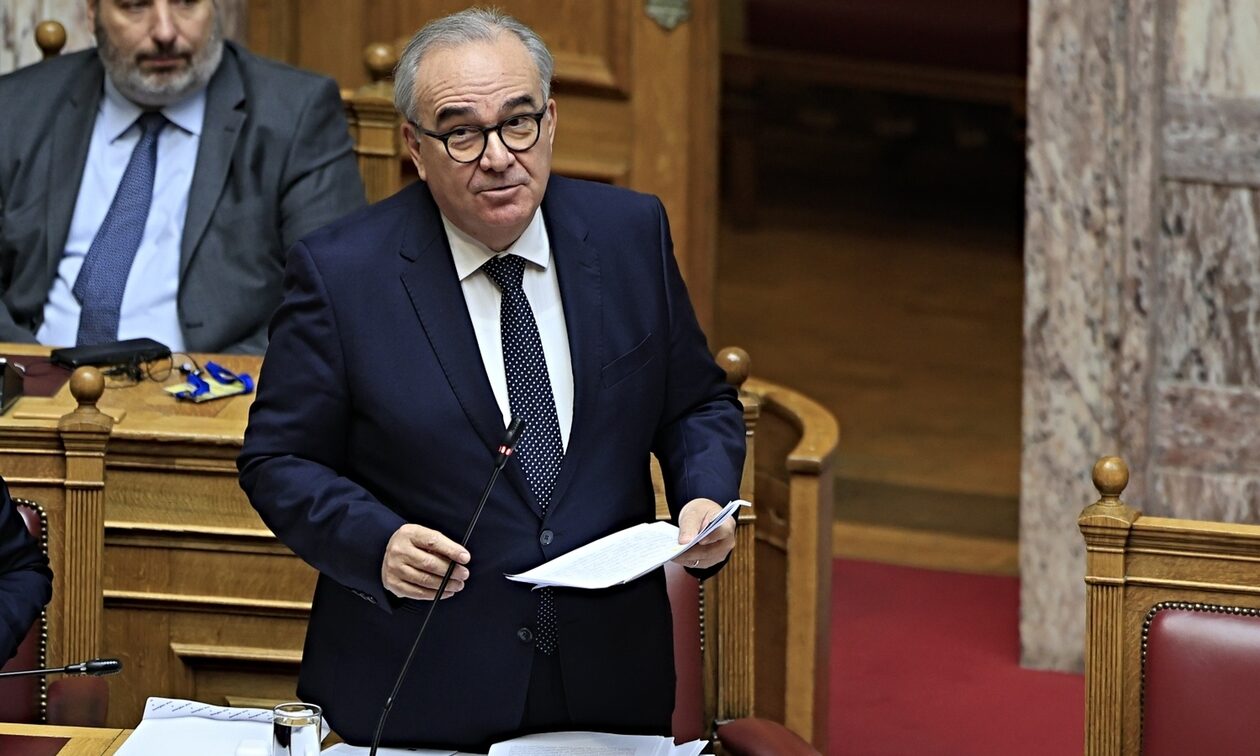 Παπαθανάσης: «Μέσα στον μήνα έρχονται τα προγράμματα για την ενίσχυση των μικρομεσαίων επιχειρήσεων»