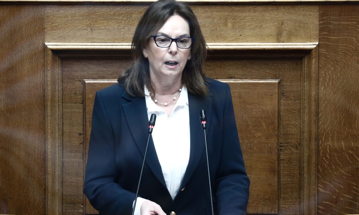 ΣΥΡΙΖΑ: Παραίτηση Παπανάτσιου με πυρά κατά του «εκπαιδευόμενου μάγου»Κασσελάκη