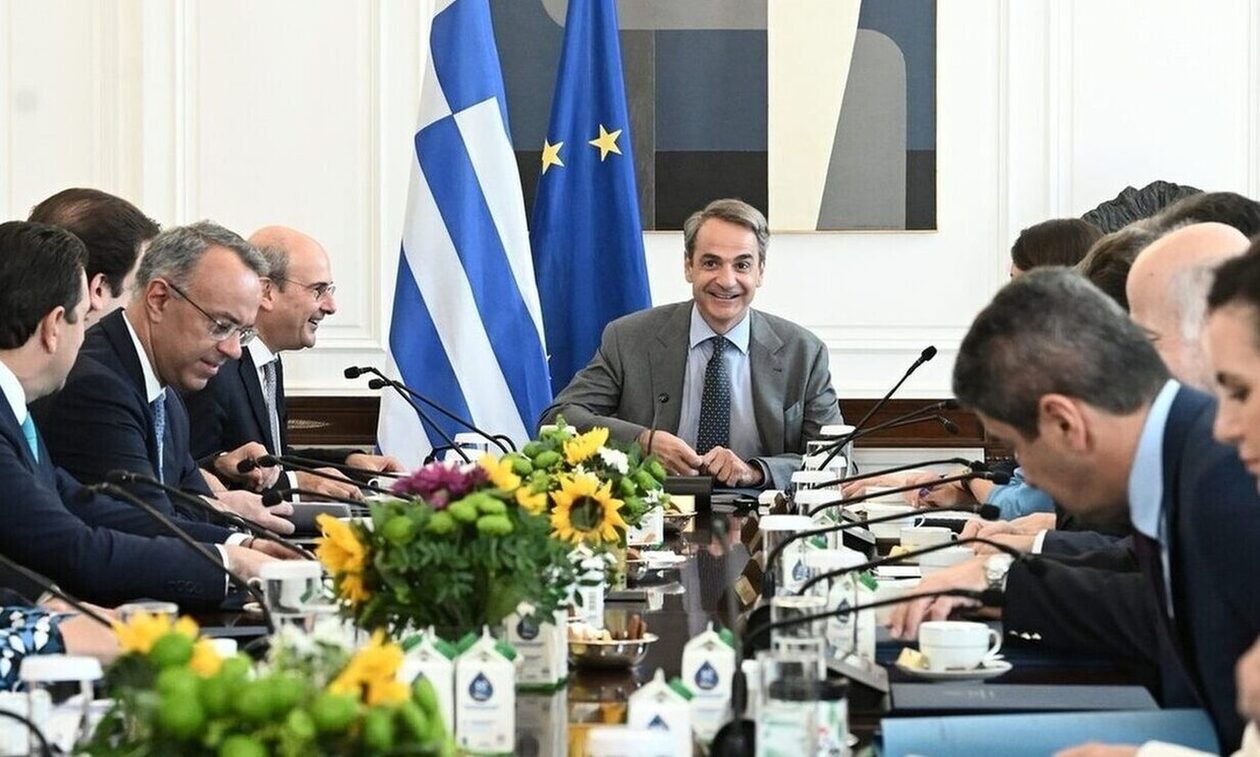 Μητσοτάκης στο Υπουργικό: Αύριο θα ανακοινώσουμε νέες πρωτοβουλίες για το θέμα της ακρίβειας