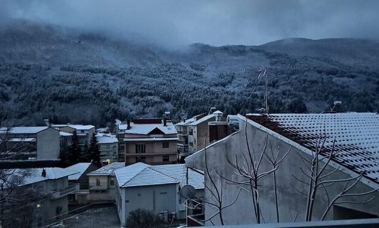 Καιρός: Θυελλώδεις άνεμοι στο Αιγαίο και μεγάλα ύψη βροχής στη Χαλκιδική την Τρίτη 09/01