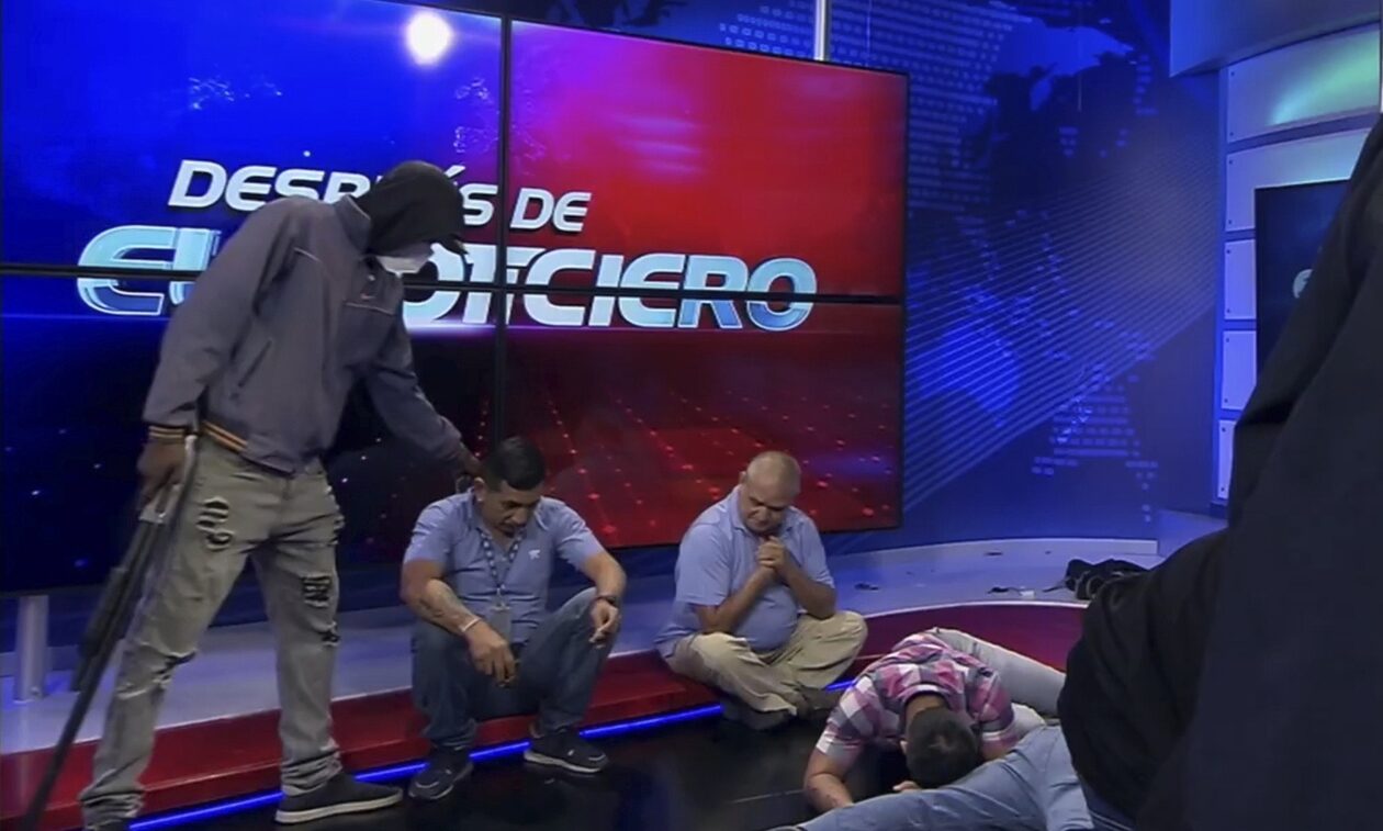 Χάος στον Ισημερινό – Ο πρόεδρος κήρυξε τη χώρα σε κατάσταση «εσωτερικής ένοπλης σύγκρουσης»