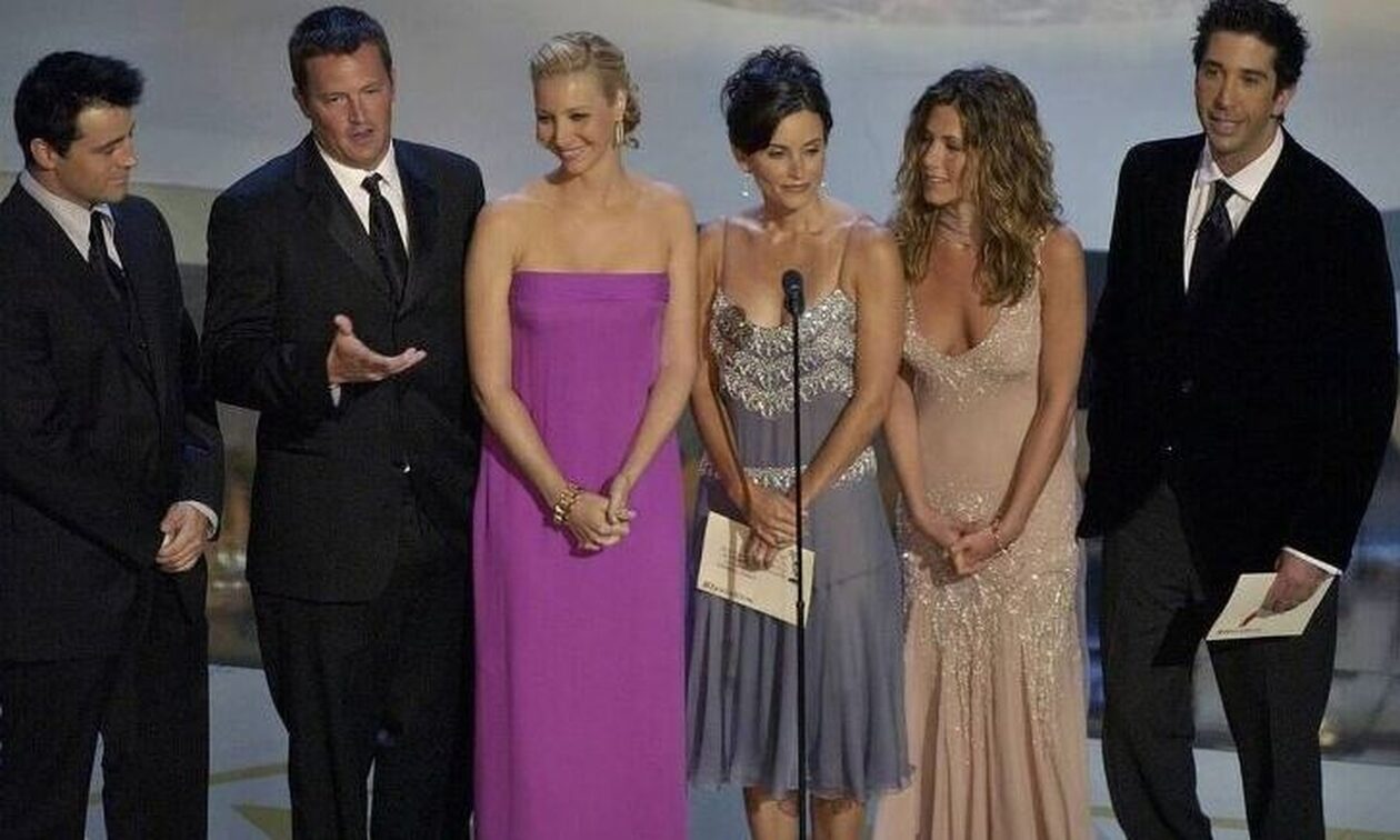 «Τα Φιλαράκια»: Στο «σφυρί» πρωτότυπα σενάρια που βρέθηκαν σε ξεχασμένο συρτάρι – Πόσο θα «πιάσουν»