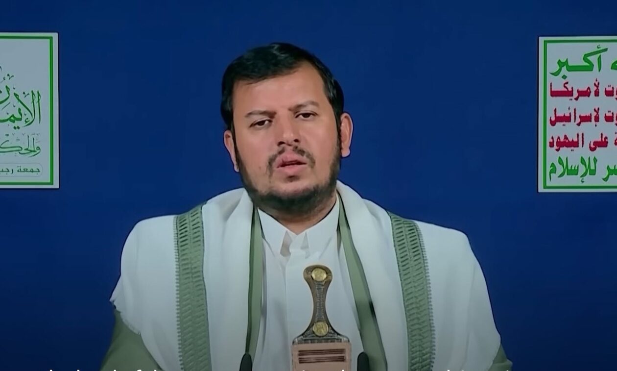 Ερυθρά Θάλασσα: Οι Χούτι απειλούν ότι θα ανταποδώσουν οποιαδήποτε επίθεση