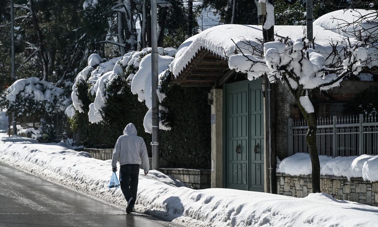 Καιρός: Ξεκινά η νέα ψυχρή εισβολή – Κρύο μέχρι την Κυριακή, σε ποιες περιοχές θα χιονίσει