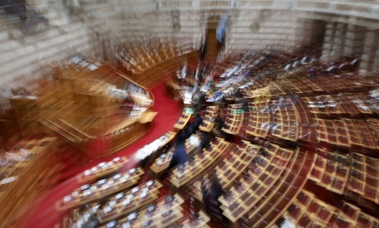 «Σεισμός» στη ΝΔ, αλλά και σε ΣΥΡΙΖΑ – ΠΑΣΟΚ από το νομοσχέδιο για τα ομόφυλα ζευγάρια