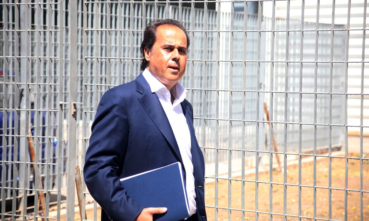 Παπασταύρου προς Φλώρο: Το όνομά σας, Αρχηγέ, εμπνέει αναγνώριση και σεβασμό σε όλους