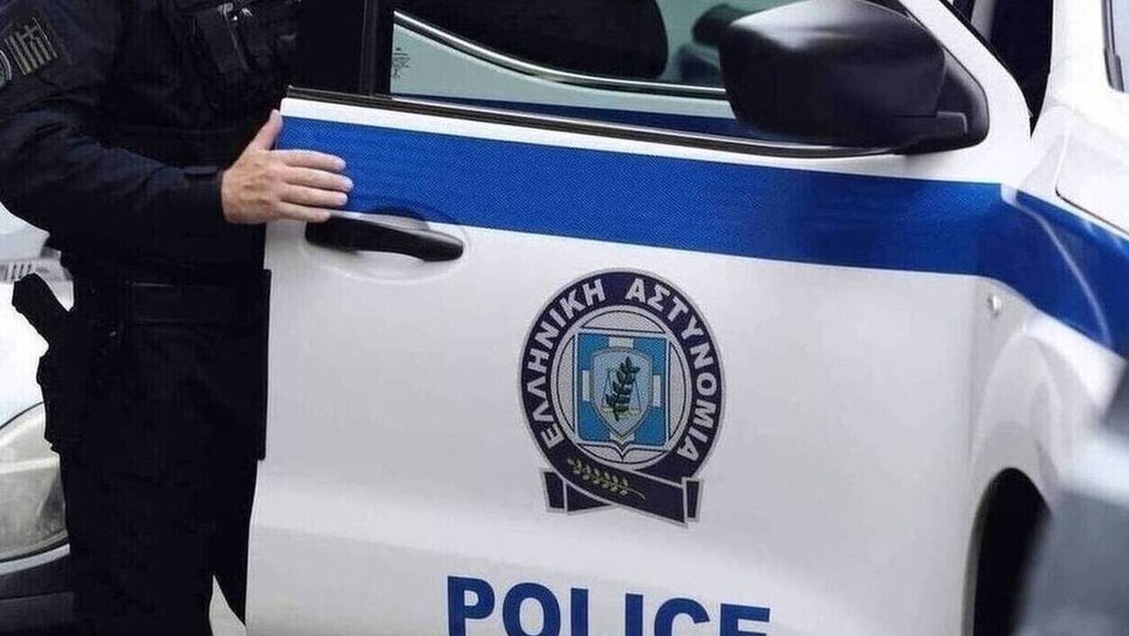 Καστοριά: Δύο συλλήψεις για παράνομη μεταφορά οκτώ μεταναστών