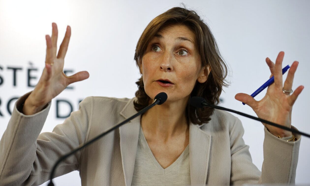 Σάλος στη Γαλλία με την υπουργό Παιδείας: Το πρώτο σκάνδαλο της κυβέρνησης Ατάλ κλονίζει τον Μακρόν