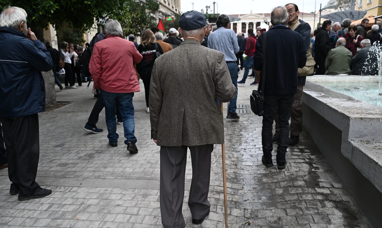 Επικουρικές συντάξεις: Στο Ανώτατο Ειδικό Δικαστήριο το θέμα των περικοπών δώρων και επιδομάτων