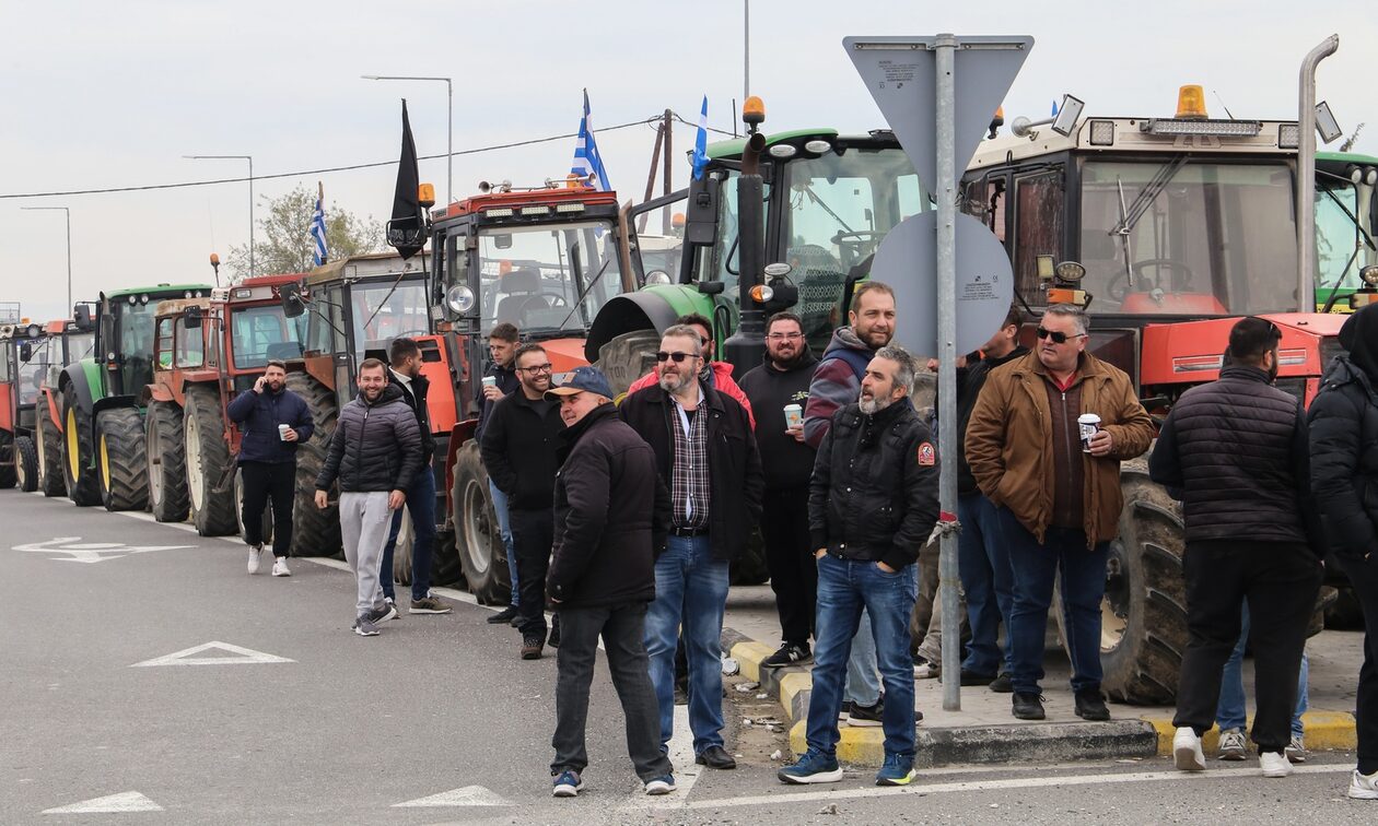 Θεσσαλία: Μπλόκα στην εθνική αποφάσισαν οι αγρότες – Ξεκινούν στις 24 Ιανουαρίου