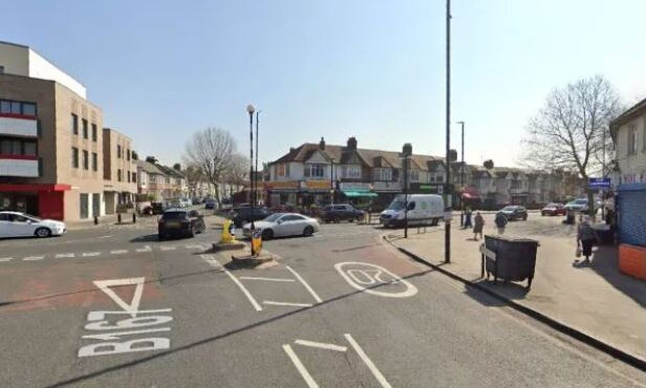 Λονδίνο: Εγκατέλειψαν νεογέννητο κοριτσάκι σε μία τσάντα για ψώνια στους – 6 βαθμούς Κελσίου