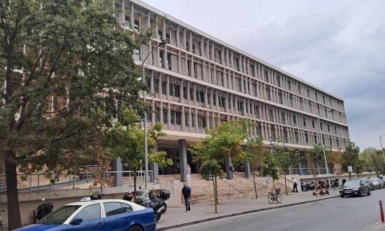 Θεσσαλονίκη: Αντιμέτωπος με κακούργημα ο τραγουδιστής που συνελήφθη για επεισόδιο με αστυνομικούς