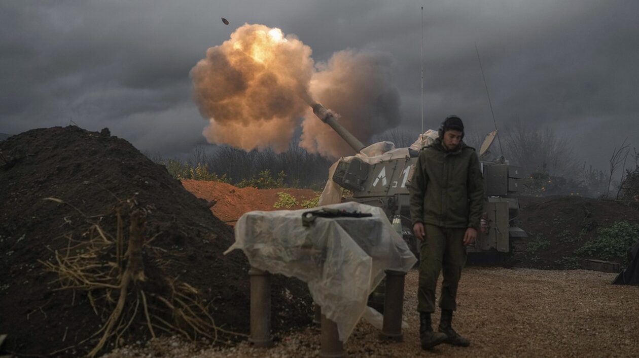 Πόλεμος στο Ισραήλ: Τρία σπίτια «καταστράφηκαν ολοσχερώς» στον Λίβανο από βομβαρδισμό