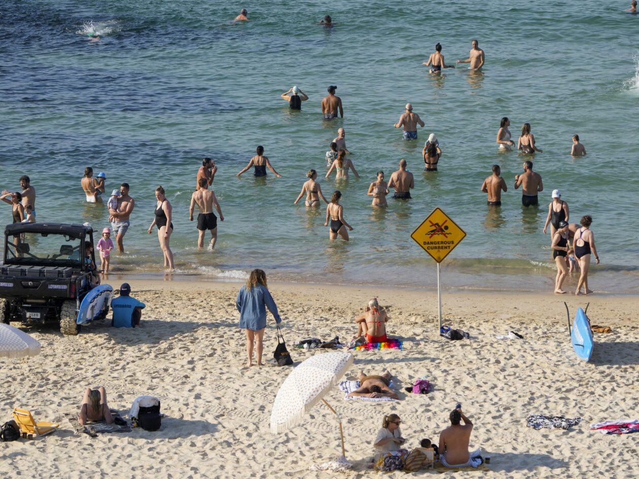 Καύσωνας στην Αυστραλία: Συναγερμός για πυρκαγιές, με το θερμόμετρο να ξεπερνάει τους 42 βαθμούς