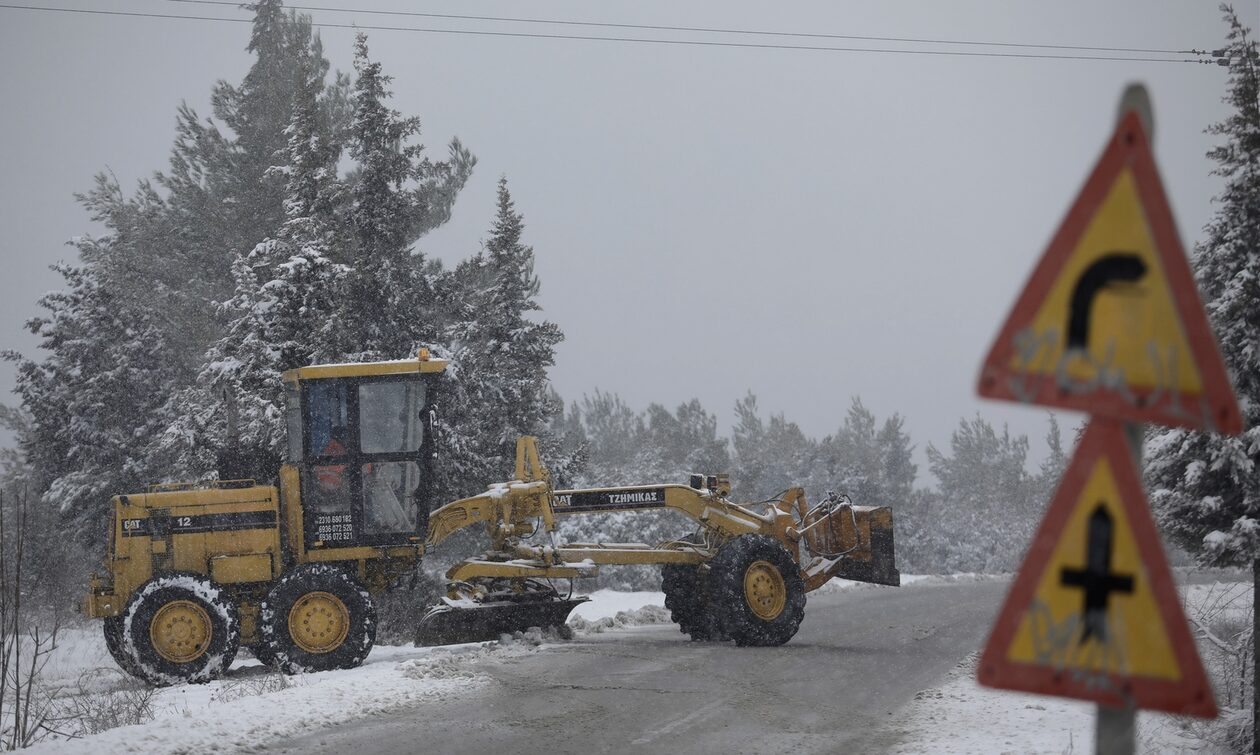 Θεσσαλονίκη: «Lockdown» για τα βαρέα οχήματα σε όλο τον νόμο λόγω του χιονιά