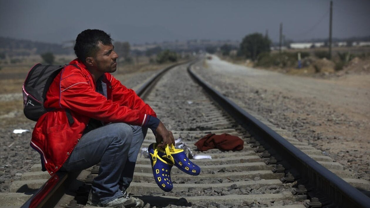 Μετανάστες: Η αστυνομία της Γουατεμάλας σταματά το πρώτο καραβάνι του 2024 από την Ονδούρα