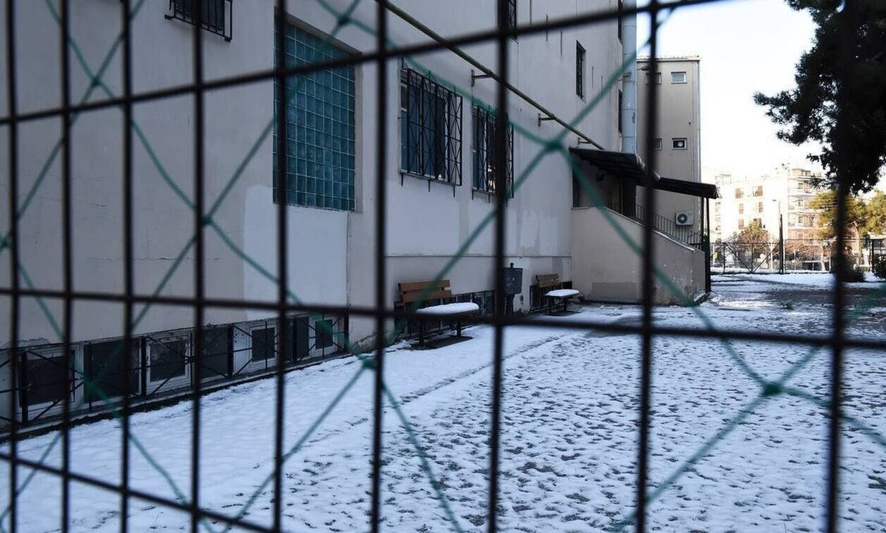 Κλειστά σχολεία τη Δευτέρα: Πού δεν θα χτυπήσει το κουδούνι – Επιστρέφει η τηλεκπαίδευση
