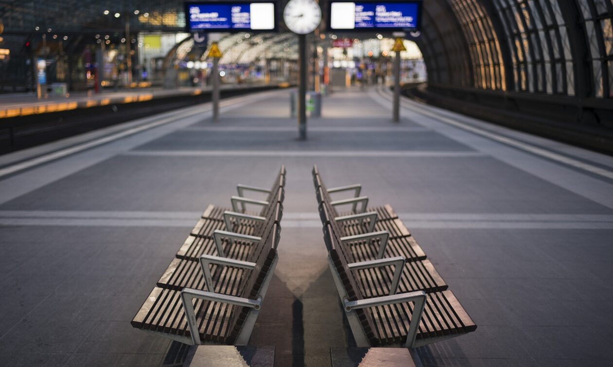 Γερμανία: Νέα απεργία στα τρένα – Αγρότες, σιδηροδρομικοί στήνουν τον Σολτς στον τοίχο