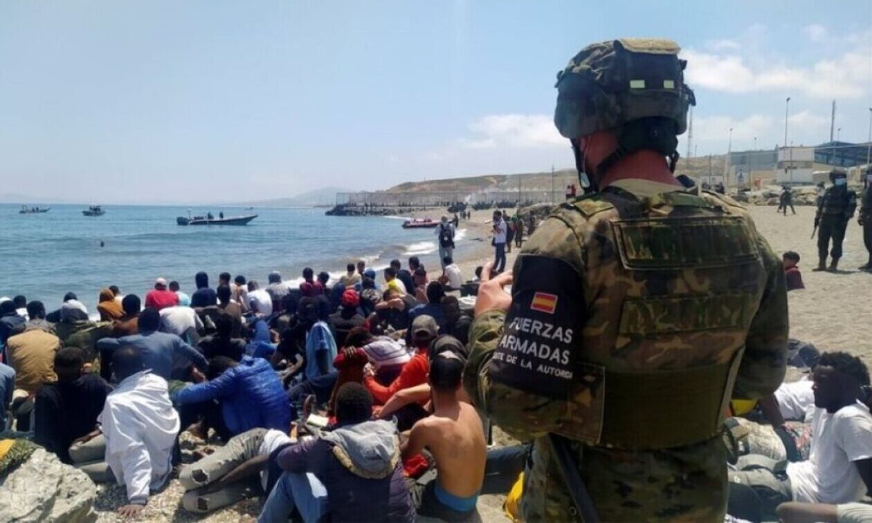 Ισπανία: Παράνομη η μαζική απέλαση ανηλίκων μεταναστών στο Μαρόκο