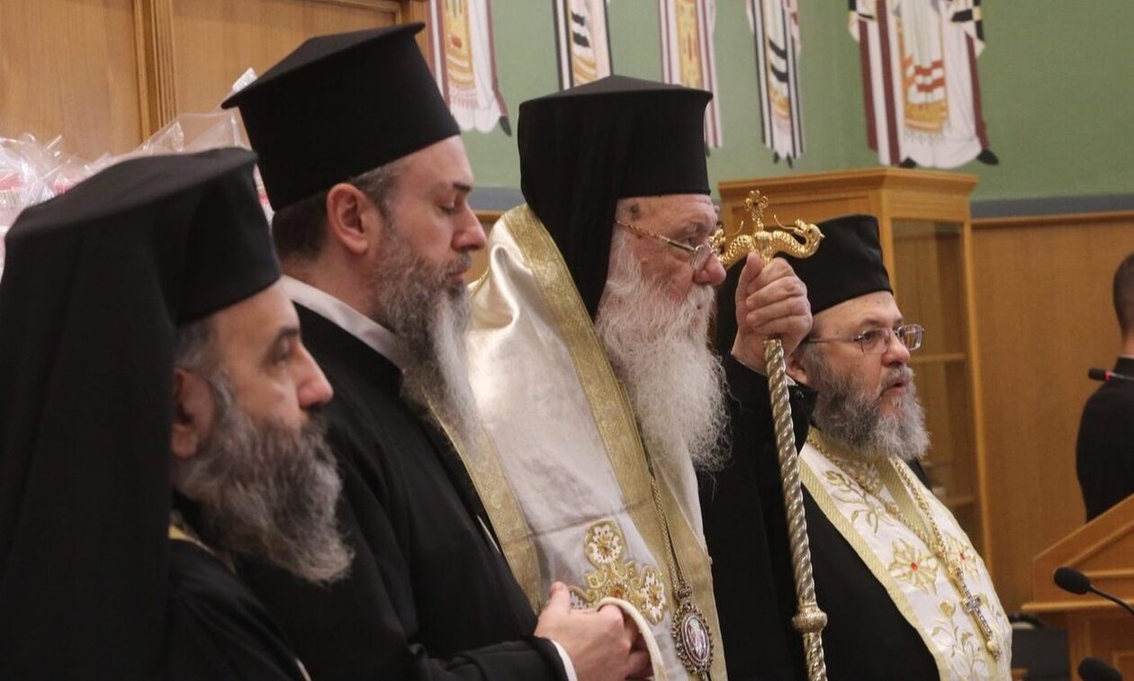 Ιερά Σύνοδος: Οι μητροπολίτες λένε «όχι» στον γάμο ομόφυλων – 4 Φεβρουαρίου το κήρυγμα από άμβωνος