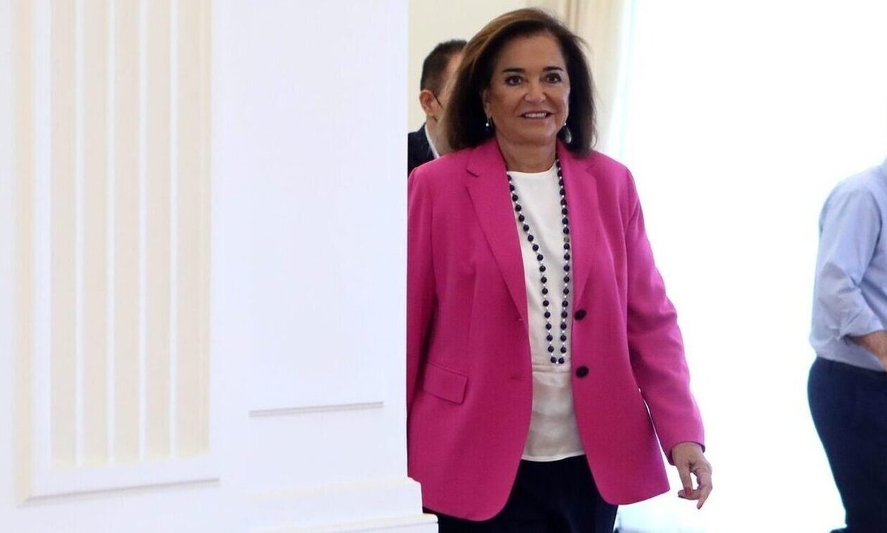 Αποκάλυψη Χριστοδουλίδη: Ο Γιούνκερ ήθελε να κάνει επίτροπο Εξωτερικών την Ντόρα Μπακογιάννη