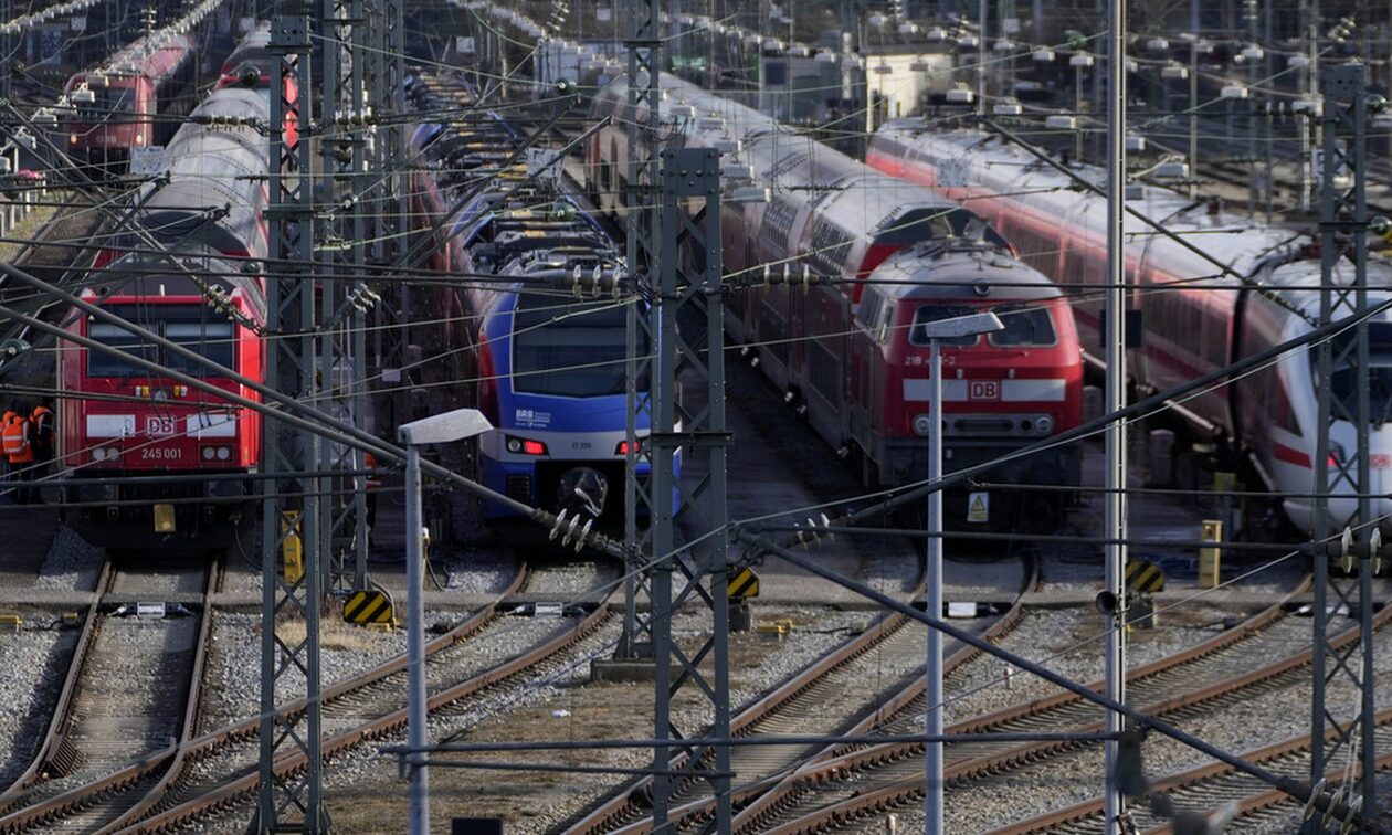 Χάος στη Γερμανία: Η απεργία στα τρένα κοστίζει 100 εκατ. ευρώ την ημέρα – Το πλήγμα στην ΕΕ