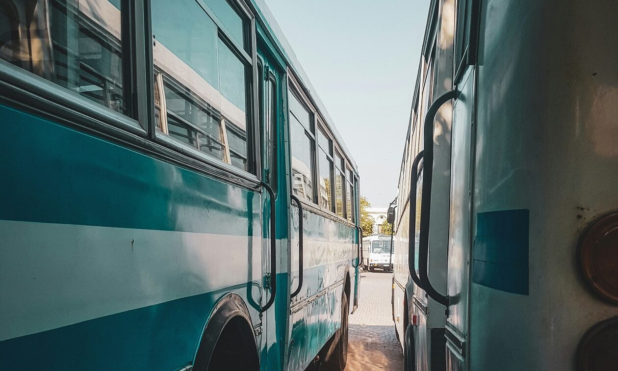 Αιφνιδιαστικοί έλεγχοι της Επιτροπής Ανταγωνισμού σε υπηρεσίες οργάνωσης σχολικών εκδρομών