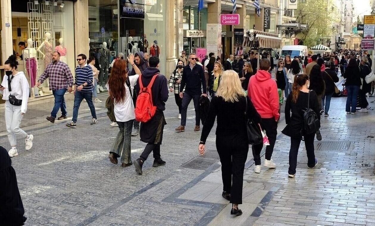 Ακρίβεια: Επιδείνωση της οικονομικής του κατάστασης βλέπει το 54% των νοικοκυριών το 2024