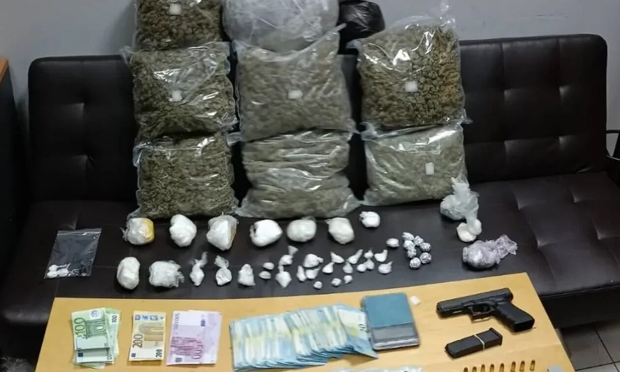 Θεσσαλονίκη: Δύο συλλήψεις για ναρκωτικά – Σε εγκαταλελειμμένο κτίριο έκρυβαν τις ουσίες