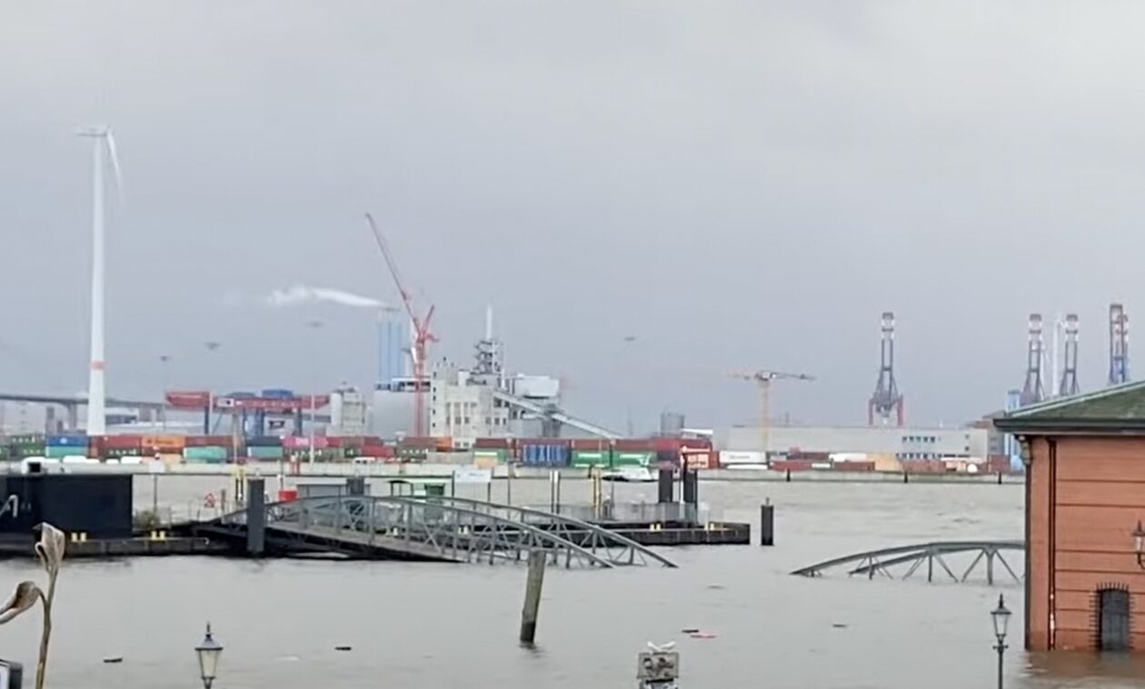 Σαρώνει τη Γερμανία ο τυφώνας «Γίτκα» – Τρένο εκτροχιάστηκε στη Βεστφαλία