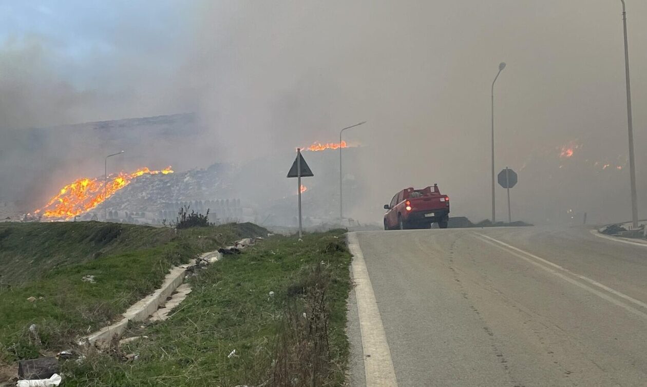 Μεγάλη φωτιά στη Νάξο