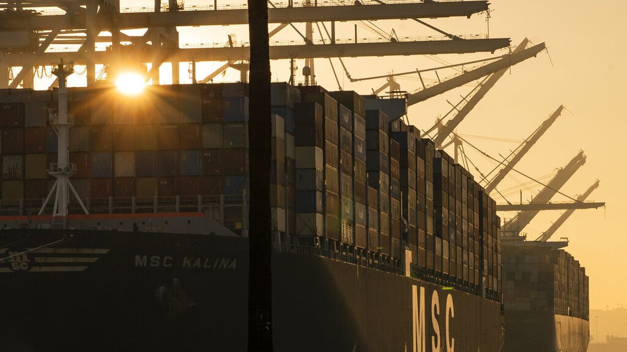 Υεμένη: Το αμερικανικό Πολεμικό Ναυτικό αναχαίτισε πυραύλους κατά δύο εμπορικών πλοίων της Maersk