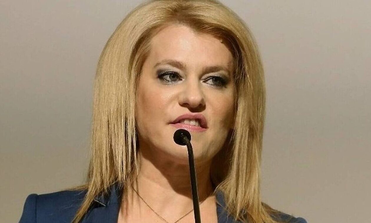 Η απίστευτη ατάκα της Τζάκρη που άφησε άφωνο το ακροατήριο: «…Τον ήπιαμε»