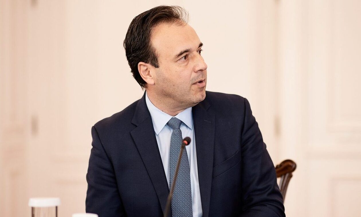Παπαστεργίου: «Δεν πιστεύω ότι η τεχνητή νοημοσύνη πρόκειται να δικάσει ή να χειρουργήσει άνθρωπο»