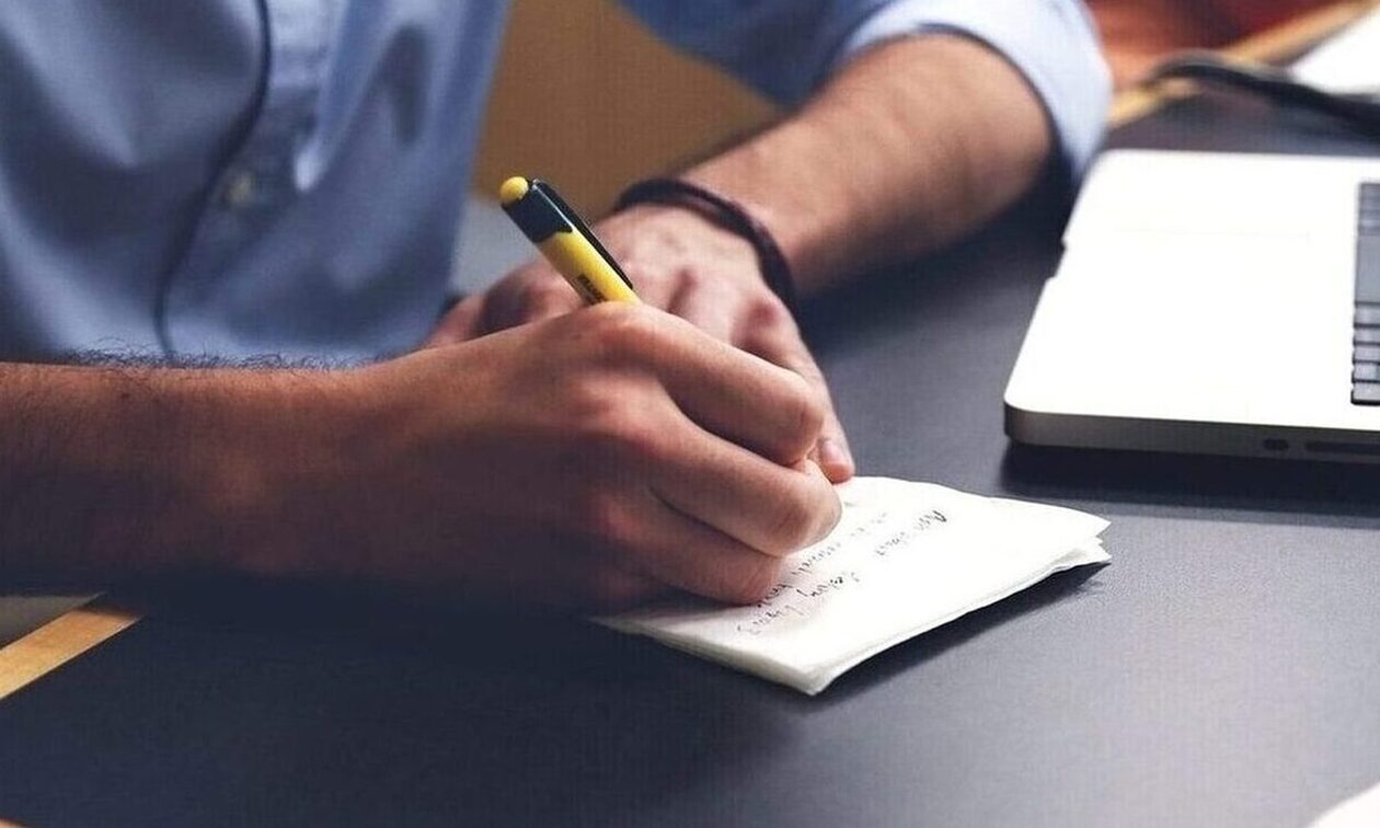 Αυξάνεται έως τα 1.200 ευρώ το επίδομα ανεργίας