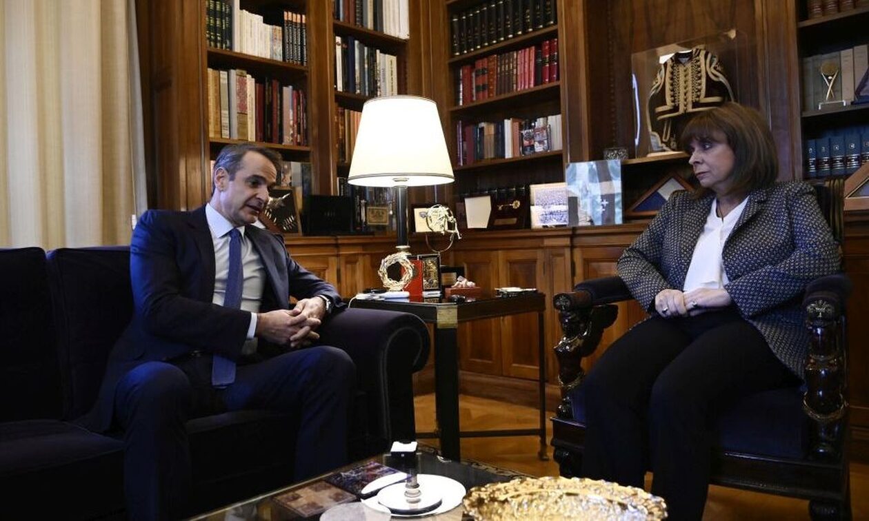 Συνάντηση Μητσοτάκη – Σακελλαροπούλου: Τι συζήτησαν για F35, ιδιωτικά πανεπιστήμια και ακρίβεια