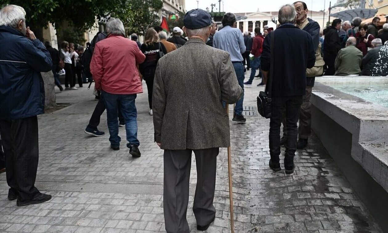 Σύνταξη: Οι αλλαγές στα ηλικιακά όρια – Ποιοι αποκτούν δικαίωμα το 2024