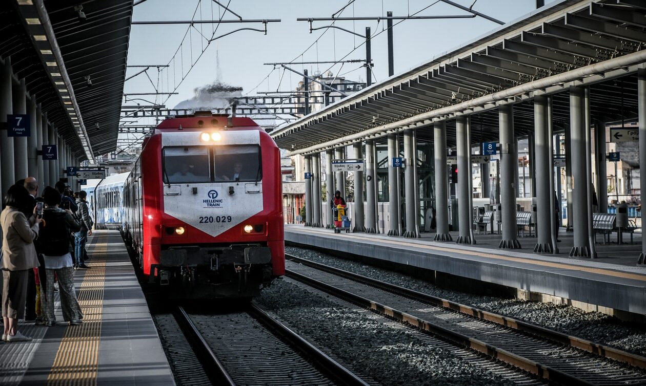 Κακοκαιρία Avgi: Προβλήματα στα δρομολόγια των τρένων – Έπεσαν δέντρα στις γραμμές