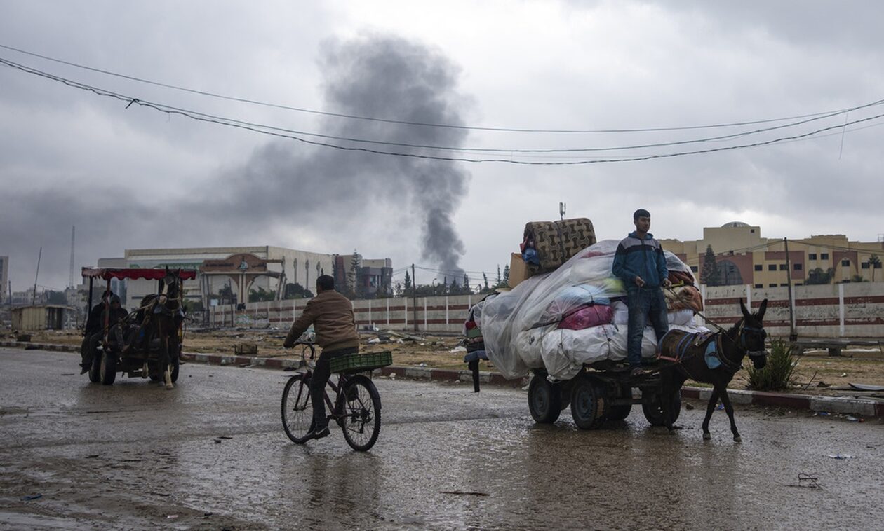 Πόλεμος στο Ισραήλ: Η Χαμάς δέχθηκε και «εξετάζει» πρόταση συμφωνίας για κατάπαυση του πυρός